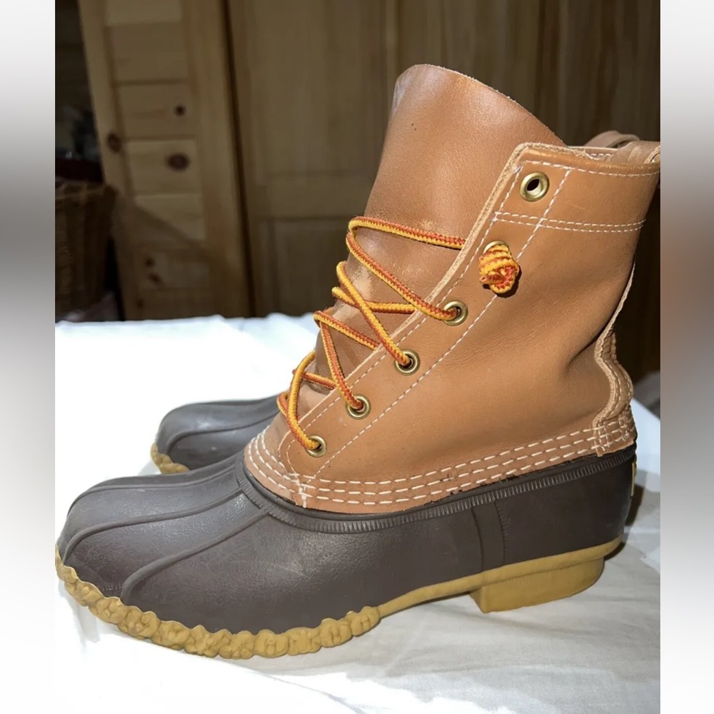 LL BEAN Women’s Bean Boots Mid Calf Unlined Size 8